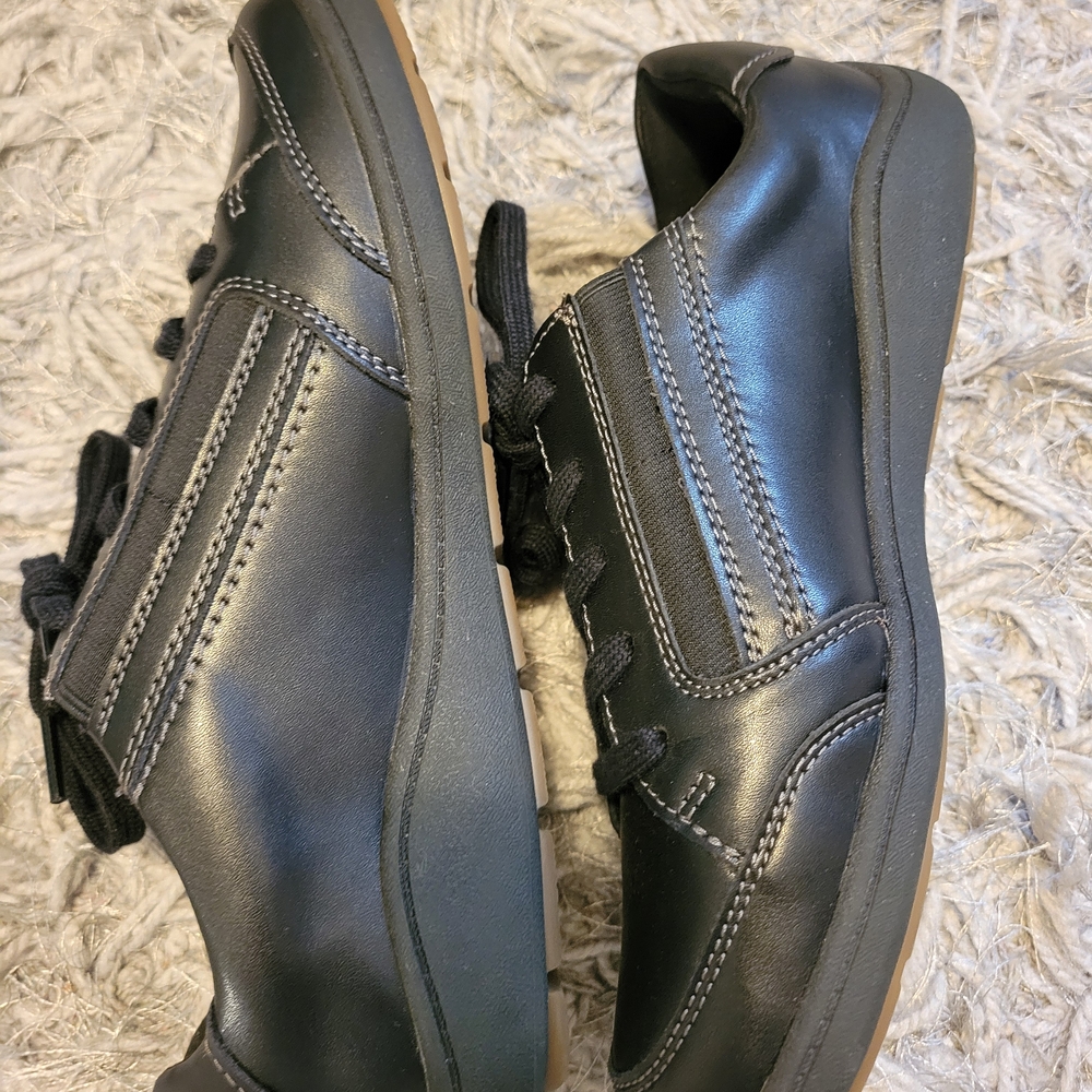 Clarks Black women Brylanne Bayla Leather Sneakers - Picture 10 of 11